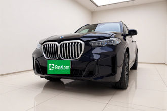 宝马X5 2025款 xDrive 40Li M运动曜夜套装