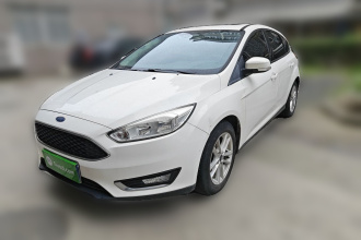 福特 福克斯 2017款 两厢 1.6L 自动风尚型智行版
