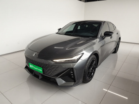 长安UNI-V 2022款 1.5T 尊贵型