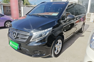 奔驰 威霆 2016款 2.0T 商务版