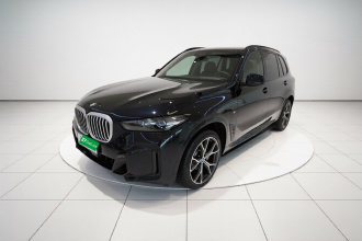 宝马X5 2023款 xDrive 30Li 尊享型M运动曜夜套装