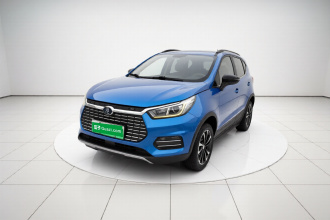 比亚迪 元新能源 2018款 EV360 智联炫酷型