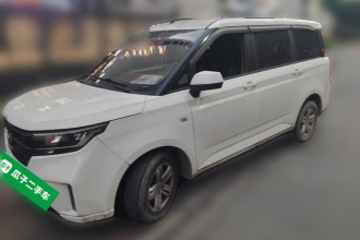 五菱汽车 五菱宏光PLUS 2019款 1.5T 手动豪华型 7座
