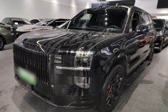 极氪9X 2025款 曜黑版 70kWh