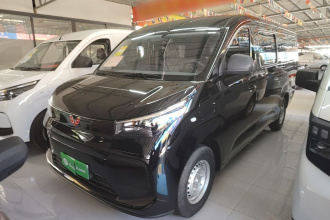 五菱汽车 五菱扬光Pro 2026款 405km 纯电 功能款客车版 6座