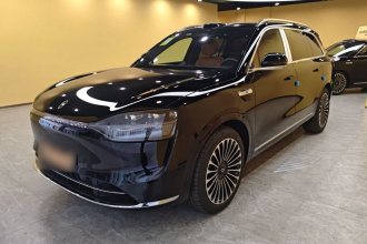 鸿蒙智行 问界M9 2025款 增程 Ultra版 52kWh 6座版 (192线激光雷达）