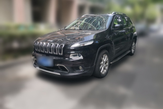 Jeep 自由光 2019款 2.0L 两驱典尚版 国V