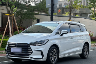 比亚迪 宋MAX 2021款 升级版 1.5T 自动豪华型 6座