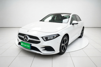 奔驰A级 2022款 改款三 A 200 L 运动轿车时尚型