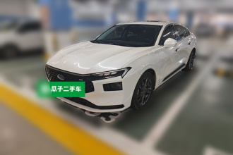 福特 蒙迪欧 2025款 1.5T EcoBoost E 混动 豪华型