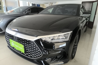 比亚迪 汉 2022款 DM-i 121KM 尊享型