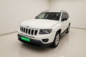 Jeep 指南者(进口) 2015款 2.0L 两驱运动版