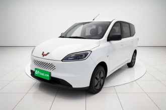 五菱汽车 五菱宏光新能源 2025款 增程式混动 50KM 舒适型