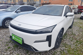 吉利银河 银河L6 2023款 60km PLUS