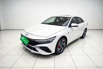 现代 伊兰特 2023款 1.5L CVT LUX尊贵版