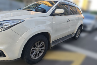 江铃 驭胜S350 2016款 2.0T 自动四驱汽油豪华天窗版5座