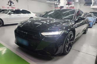 奥迪A7L 2024款 45 TFSI quattro 黑武士版
