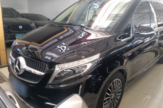 奔驰V级 2020款 V 260 L 长轴距豪华版