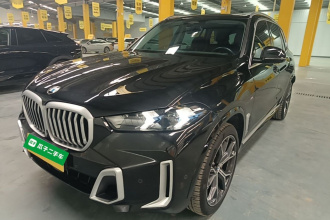 宝马X5 2023款 xDrive 30Li 尊享型M运动套装