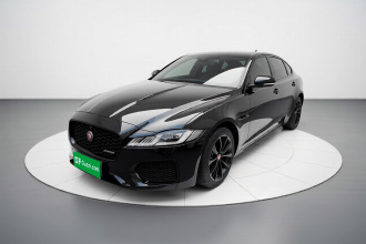 捷豹XFL 2021款 XFL 2.0T P250 四驱曜黑运动版