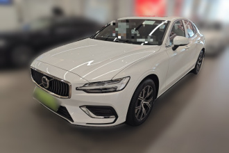 沃尔沃S60 2026款 B4 智逸豪华版