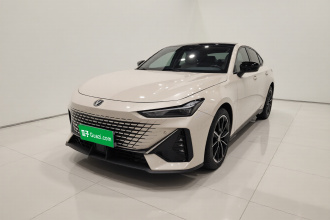 长安UNI-V 2022款 1.5T 尊贵型