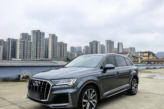 奥迪Q7 2021款 55 TFSI quattro S line运动型