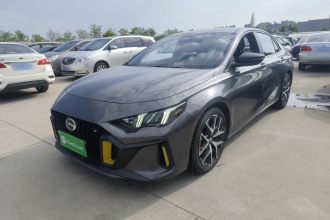 广汽传祺 影豹 2021款 270T DCT J15版