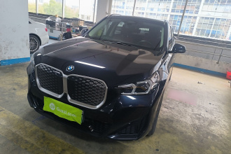 宝马iX1 2023款 eDrive25L M运动套装