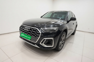 奥迪Q5L 2022款 改款 45T 豪华动感型