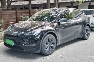 特斯拉 Model Y 2023款 长续航全轮驱动版