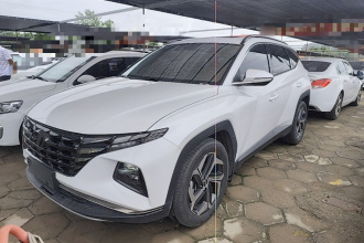 现代 2023款 途胜L 1.5T 自动两驱DLX豪华版