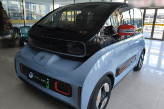 宝骏KiWi EV 2022款 艺术家轻享版 磷酸铁锂