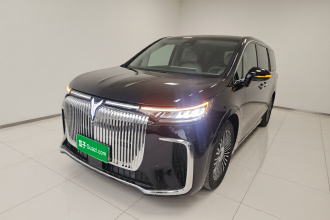 岚图汽车 岚图梦想家 2025款 PHEV 四驱卓越鲲鹏版