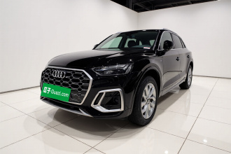 奥迪Q5L 2022款 改款 40T 豪华动感型