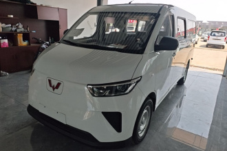 五菱汽车 五菱扬光 2026款 440km 客车版舒适型 6座