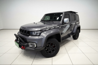 北京越野 北京BJ40 2022款 2.0T 自动四驱环塔冠军版