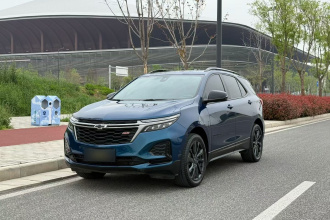 雪佛兰 探界者 2022款 轻混 550T RS 四驱智能捍界版