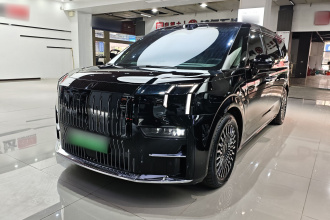 极氪009 2024款 六座行政版四驱 108kWh