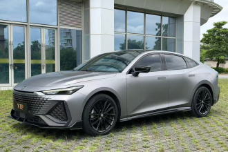长安UNI-V 2022款 2.0T 领速版