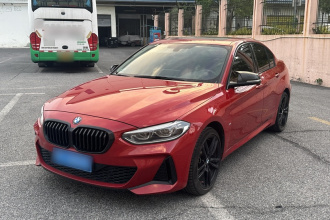 宝马1系 2021款 改款 125i M运动曜夜版