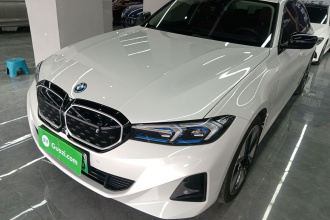 宝马i3 2024款 eDrive 40 L 曜夜运动套装