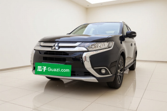 三菱 欧蓝德 2018款 2.0L 两驱嘉乐版 7座