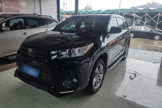 丰田 汉兰达 2021款 2.0T 四驱尊贵版 7座