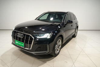 奥迪Q7 2021款 45 TFSI quattro S line运动型
