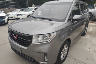 五菱汽车 五菱宏光PLUS 2019款 1.5T 手动舒适型 7座