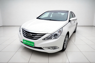 现代 索纳塔 2014款 2.0L 自动尊贵版