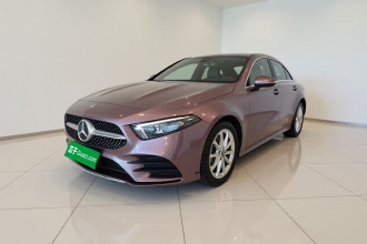 奔驰A级 2021款 A 200 L 运动轿车时尚型