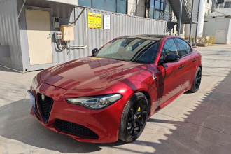 阿尔法·罗密欧 Giulia朱丽叶 2017款 2.0T 280HP 豪华版