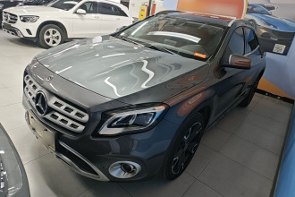 奔驰GLA 2017款 GLA 220 4MATIC 时尚型